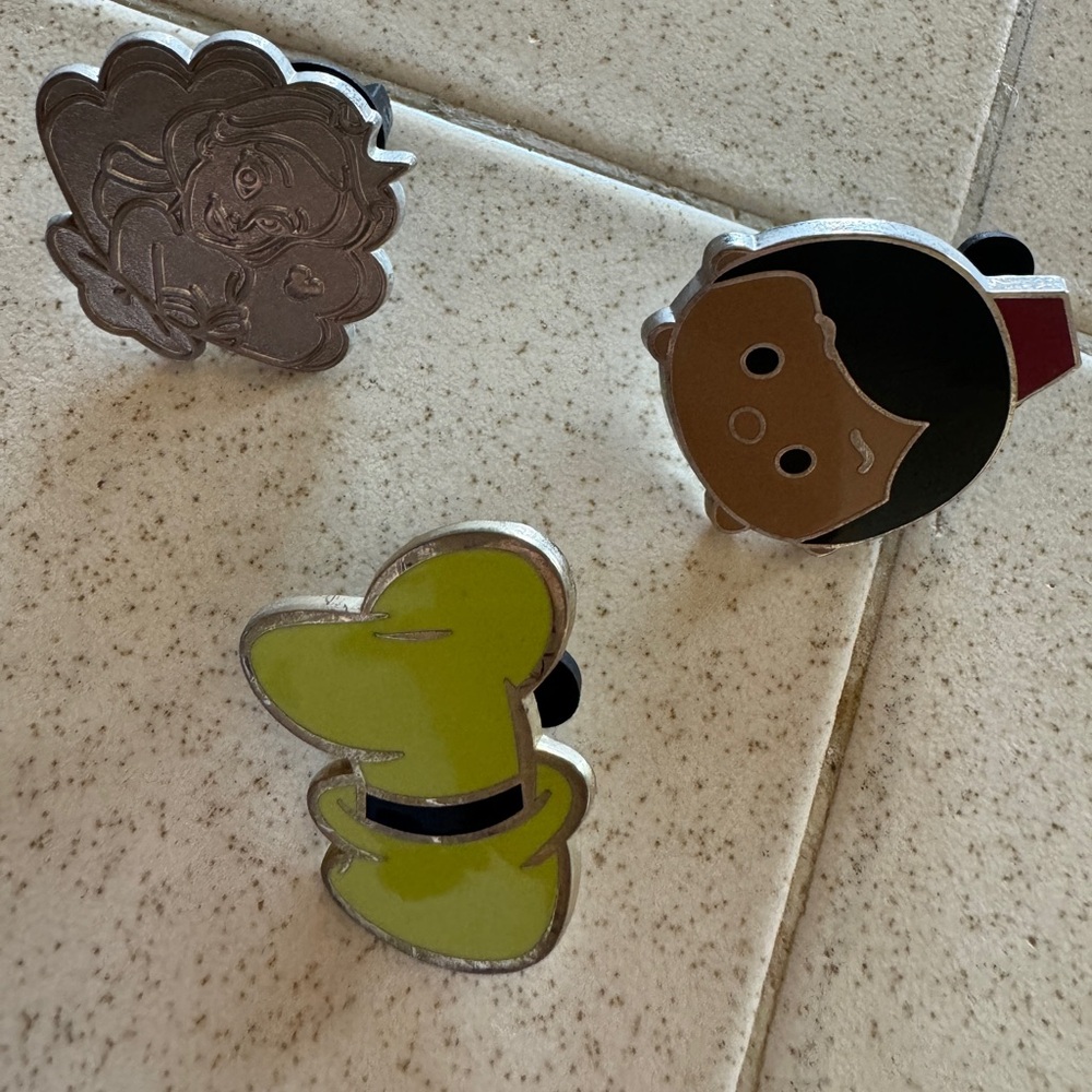 Disney Pin Lot - Picture 2 of 4